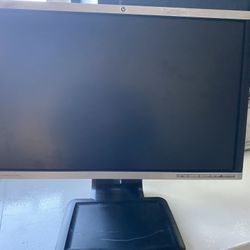 19 inch monitor 3 Monitors 