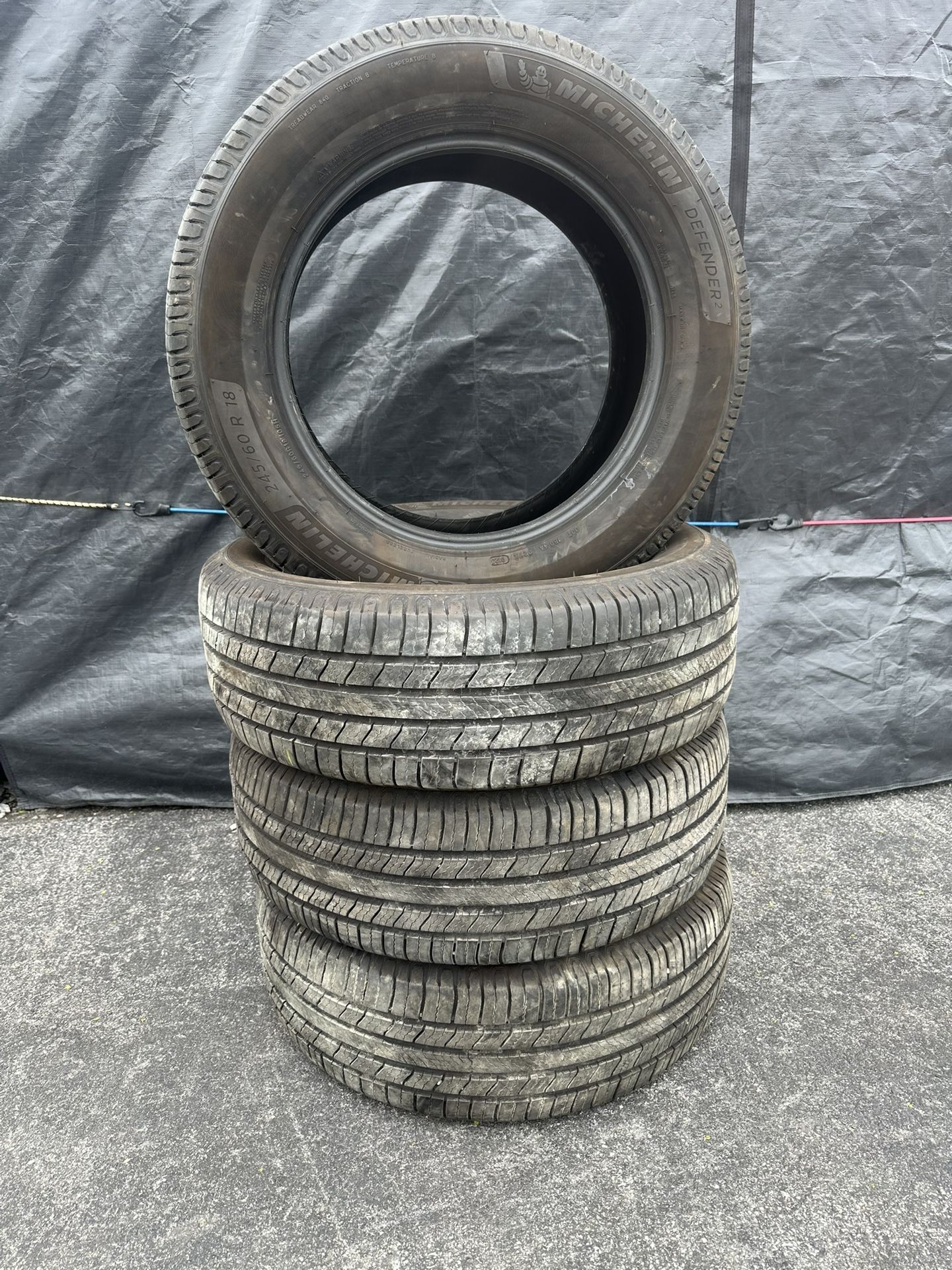 Michelin Defender 2 245/60/18