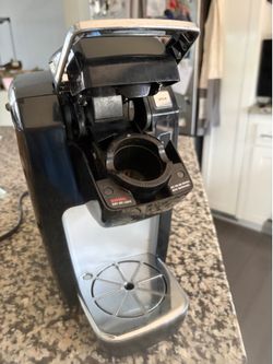 Keurig coffee pot black