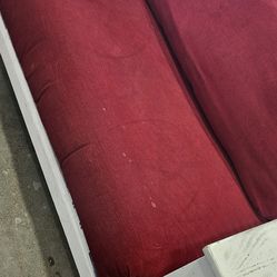 Wooden armchair / Sillón de madera