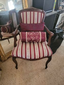 ROCOCO SMALL ANTIQUE CHAIR