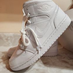 Nike Air Jordan 1 Mid
