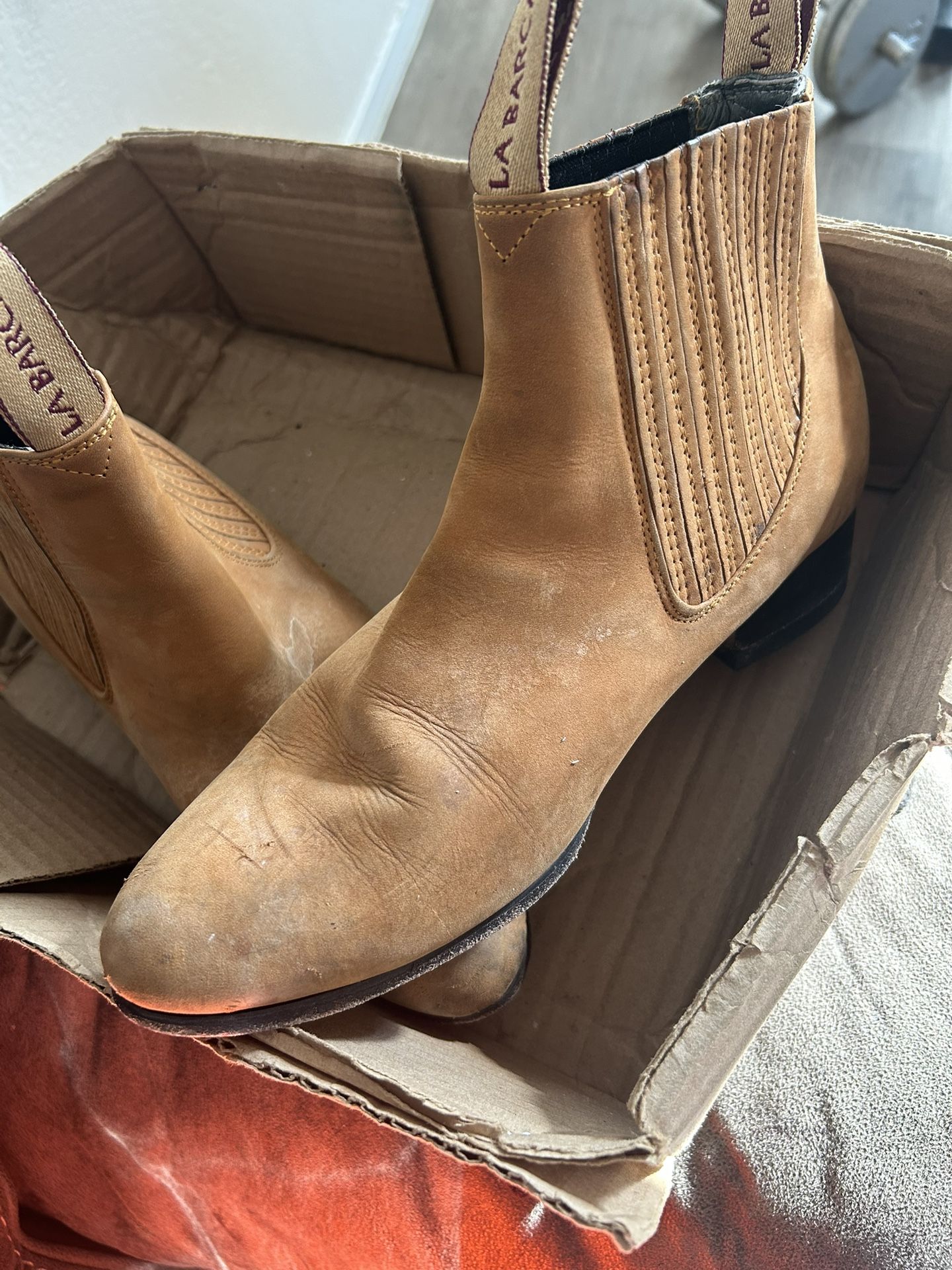 Suede Boots From Jalisco MX Size 9 Just Needs A Cleaning And Will Be Like Brand New