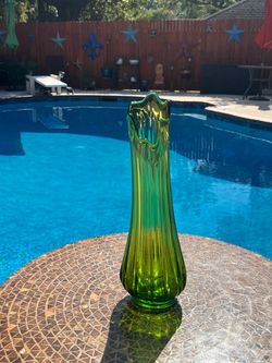 1960’s Vintage L.E. Smith 18.5” Green Simplicity Ribbed Swung Glass Vase Fat Bottom Mid Century Modern