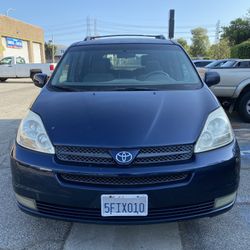 2004 Toyota Sienna