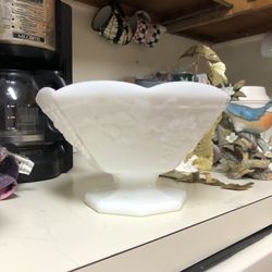 Bowl Antique Milk Glass 15