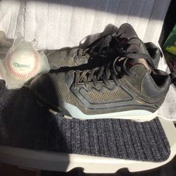 Rawlings Max Baseball Cleats Size 7.5
