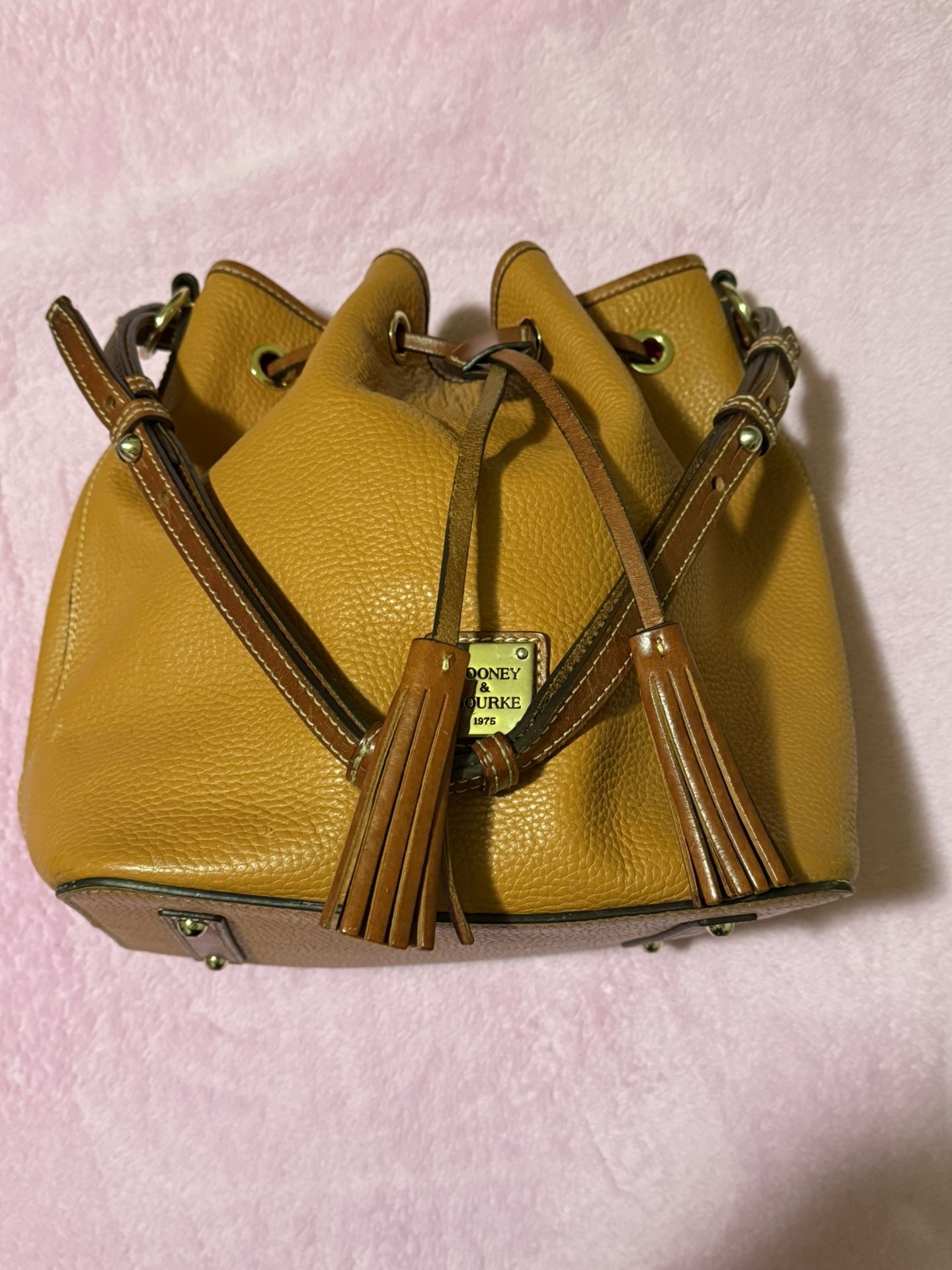 Dooney Bourke Leather Shoulder Bag Florentine Tasha Drawstring