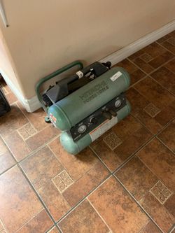 Hitachi two tank compressor