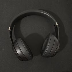 Beats Solo 4 Brand New