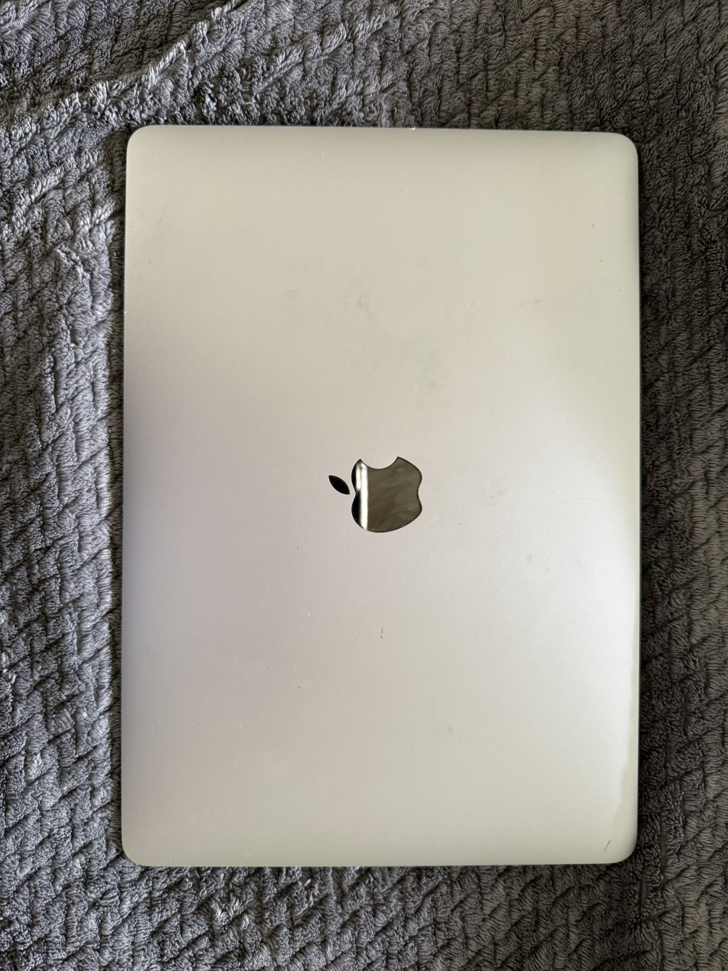 Macbook Air 13.3 2020 8 GB