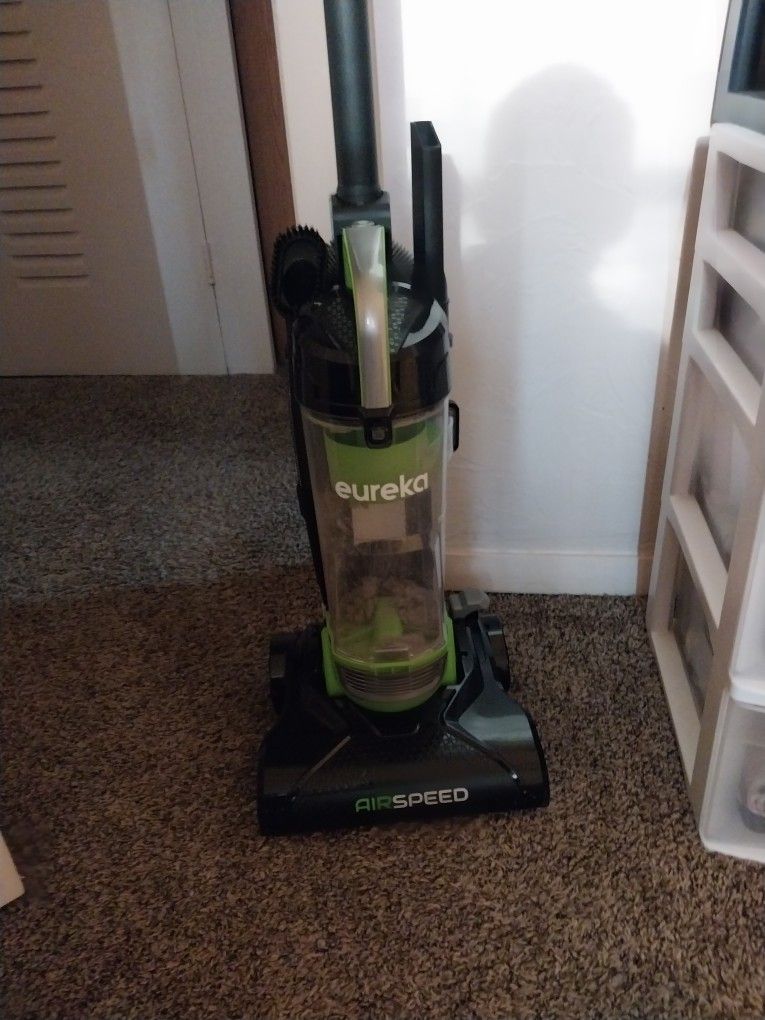 Eureka Compact Vacuum