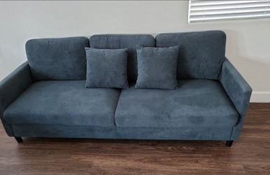 1 Couch/Sofa
