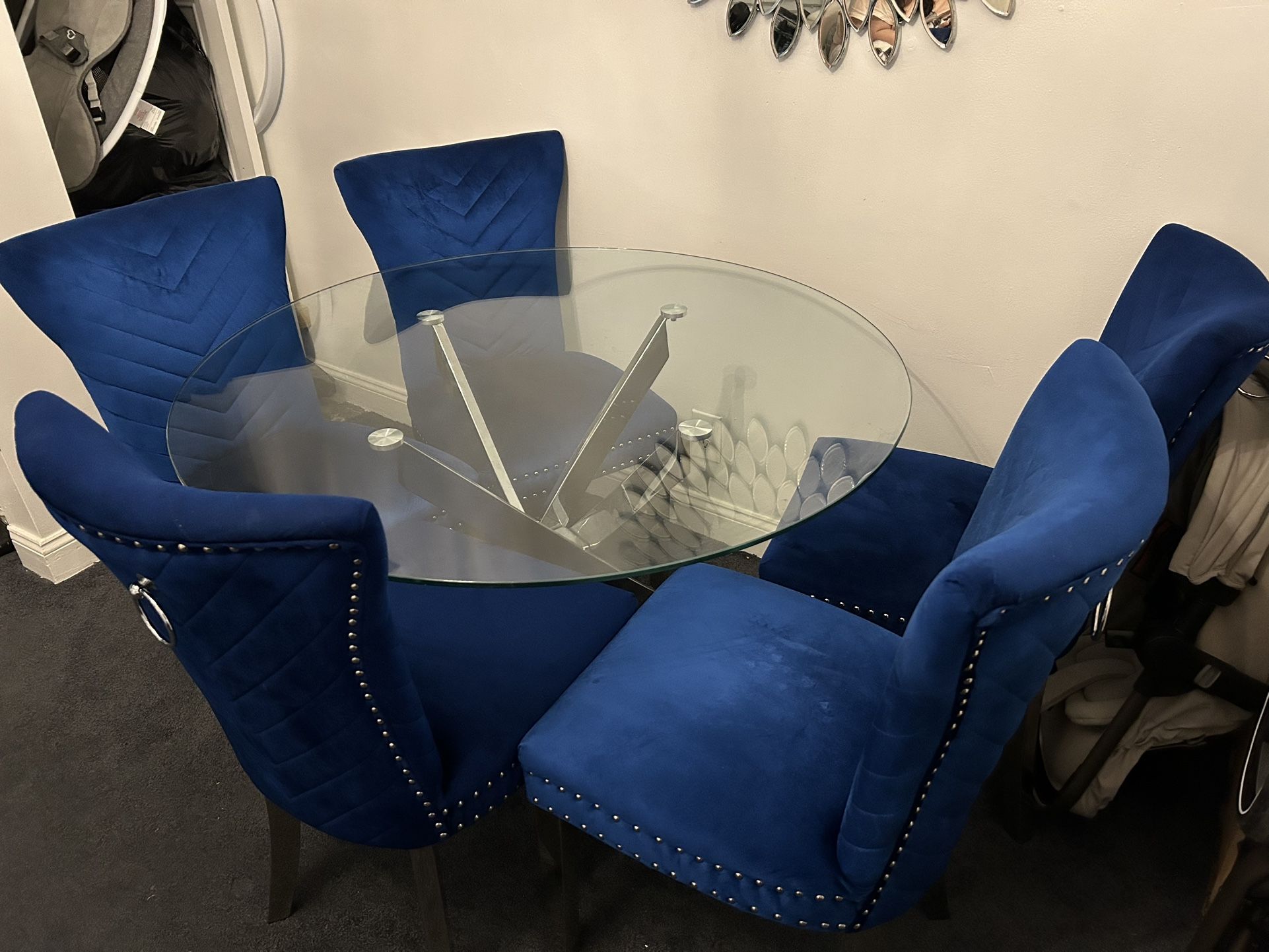 45by45 and 30 inches tall glass table