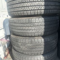 225/65/17 Yokohama Set Of 4 