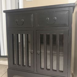 2 Nightstands/tables