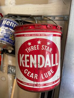 Free Vintage Kendall oil bucket