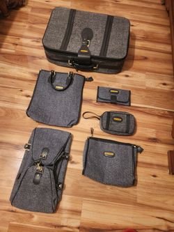 Luggage set