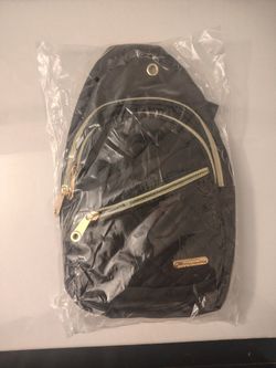🖤 Brand New Black Quilted Crossbody Sling Bag with Gold Zippers 🖤