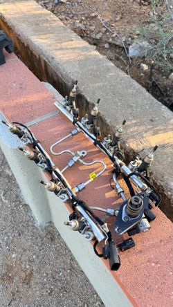 L84 fuel rails and injectors