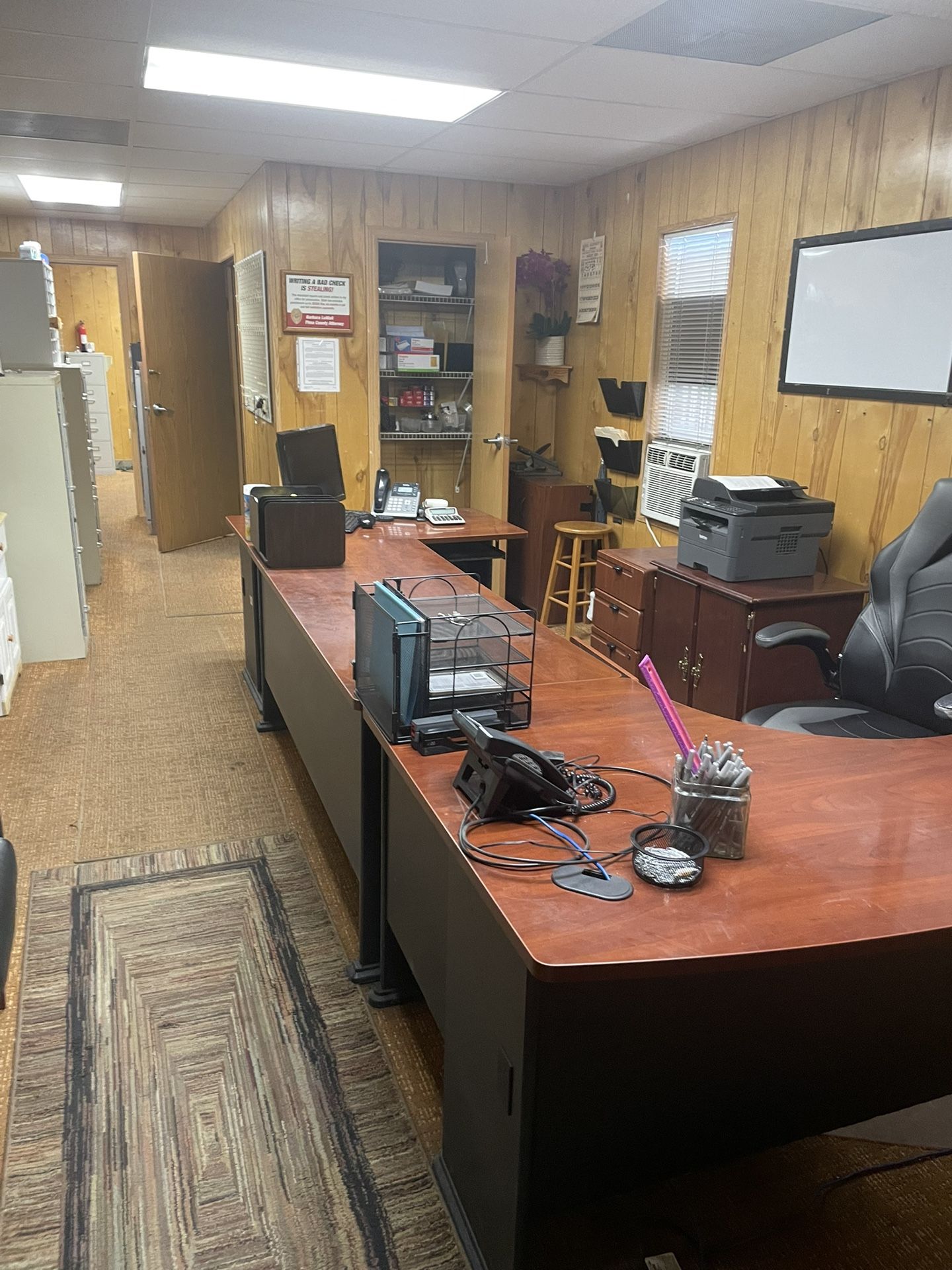 Office Furniture - Closing Business Sale