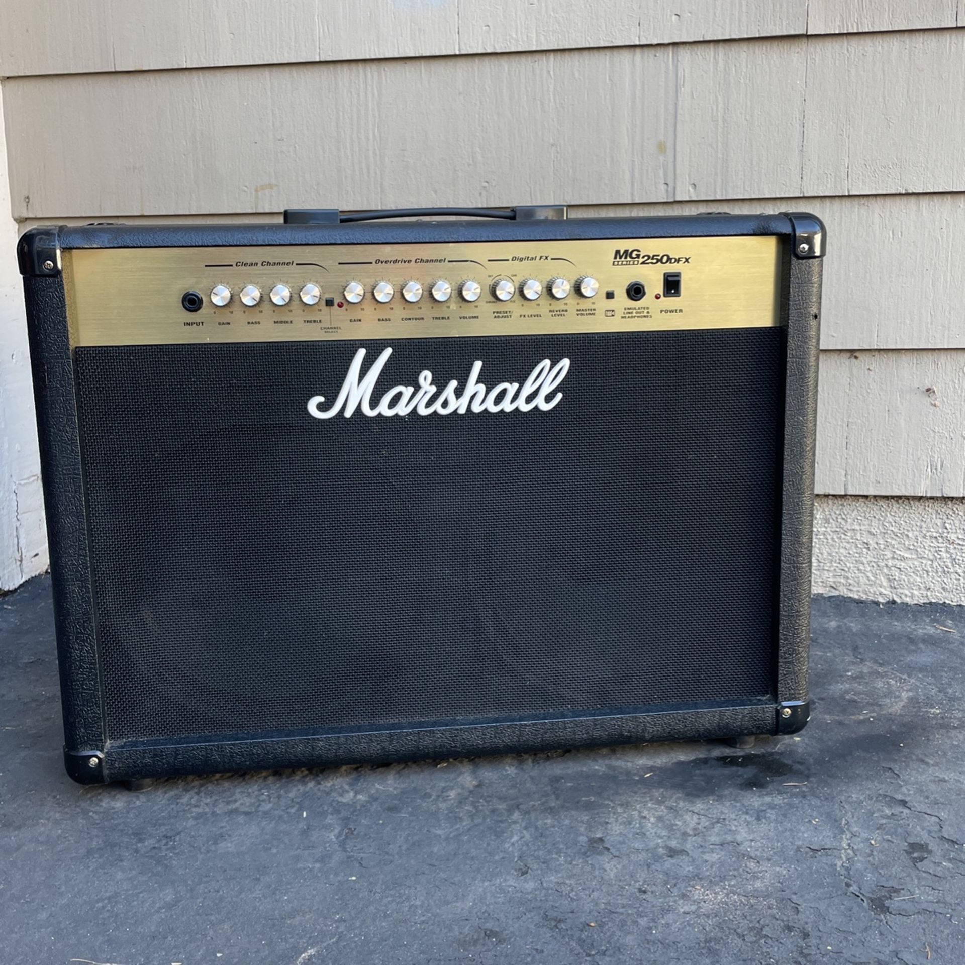 Marshall MG250DFX Guitar Amplifier