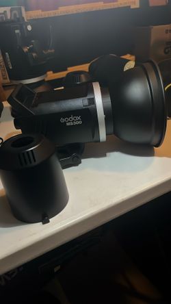 GODOX MS300 COMPACT STUDIO FLASH