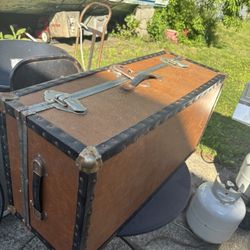 Vintage Steamer Trunk