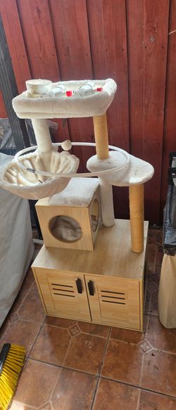 CAT TREE HOUSE FREE