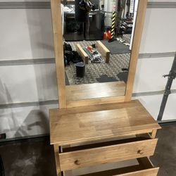 I Natural wood twin size bed and vanity set 