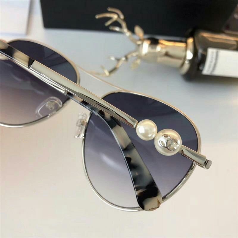 Chanel Aviator Pearl sides Woman Designer Sunglasses for Sale in