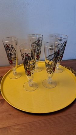 Vintage Pirates Of The Caribbean Treasure Island Glasses