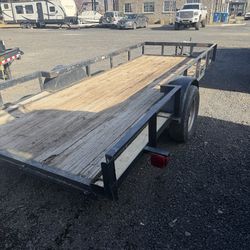 Utility Trailer w/ 3-Piece Ramps