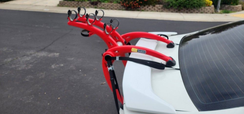 Saris’ Bones 3-Bike rack