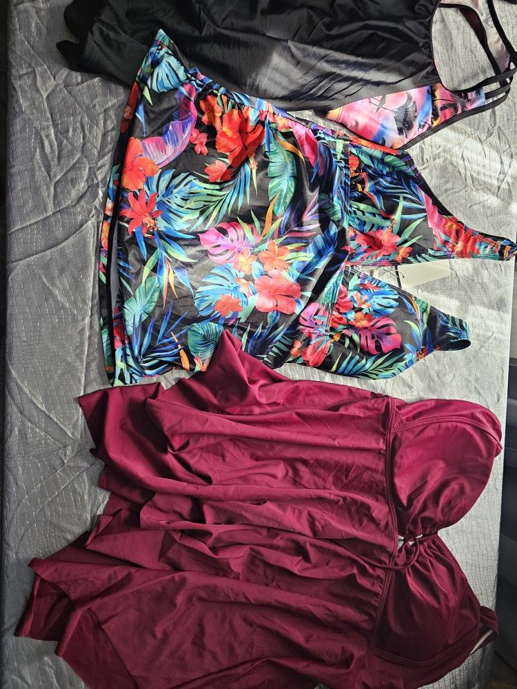 Bathing Suits & Bikinis
