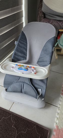 Baby bouncer chair