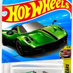 Hot Wheels '17 Pagani Huayra Roadster