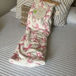 White With Pink Bows Blanket 