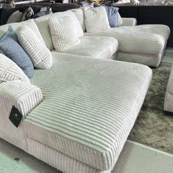 Lindyn 3 PC Double Chaise Sectional