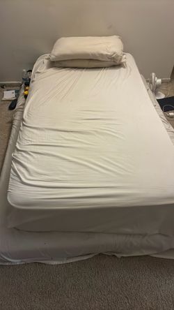 Twin Air Mattress with Sheets and Pillow