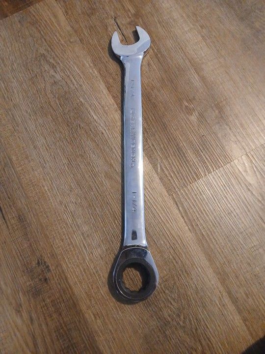 Gearwrench 1 1/4 Ratchet end wrench