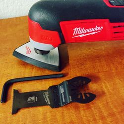 Milwaukee Multi-tool M12
