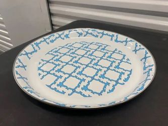 Decorative Platter with Blue & White Pattern