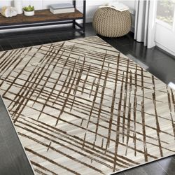 8/10 Brand New Modern Rug Carpet 