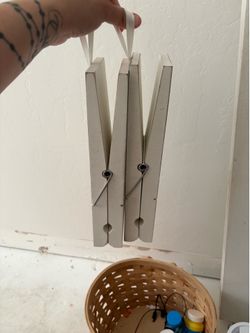 Large clothes hanger clips