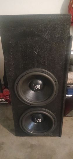 Car audio  box, 2 15inch forgets, box is hand made and sturdy, 4feet high