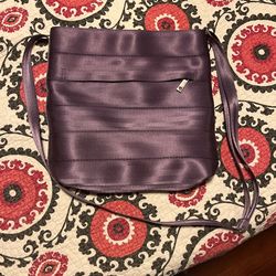 Harvey’s Streamline Messenger