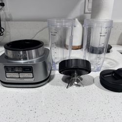 Ninja Blender With Two 24oz Cups