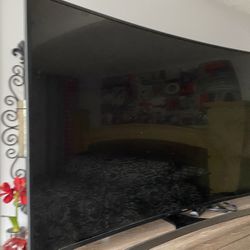 65 In Curved Tv