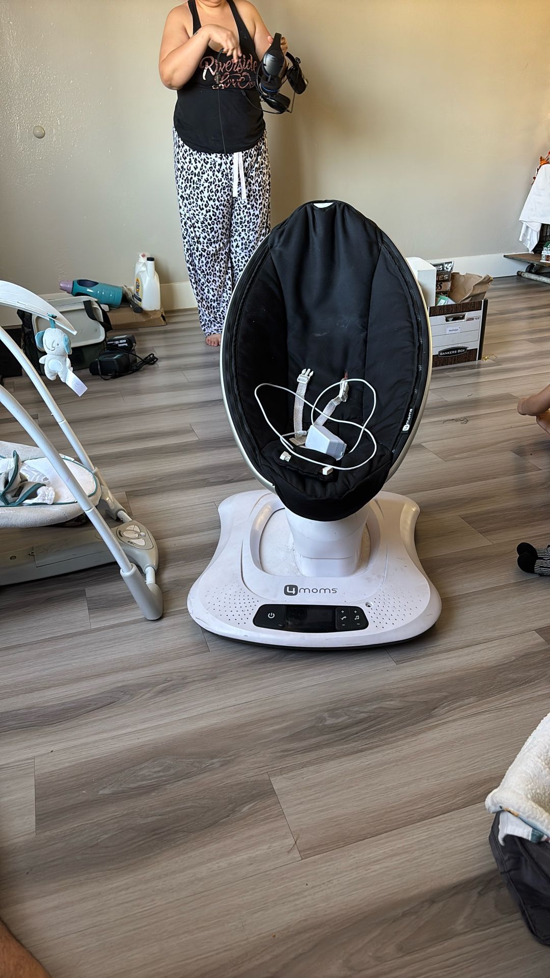 4moms Mamaroo Baby Swing